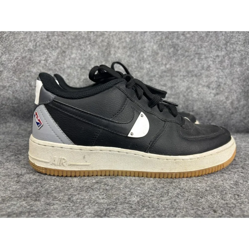 Nike‎ Air Force 1 Low Shoes Youth Size 6.5Y Black Gray Gum NBA Patch CT3842-001